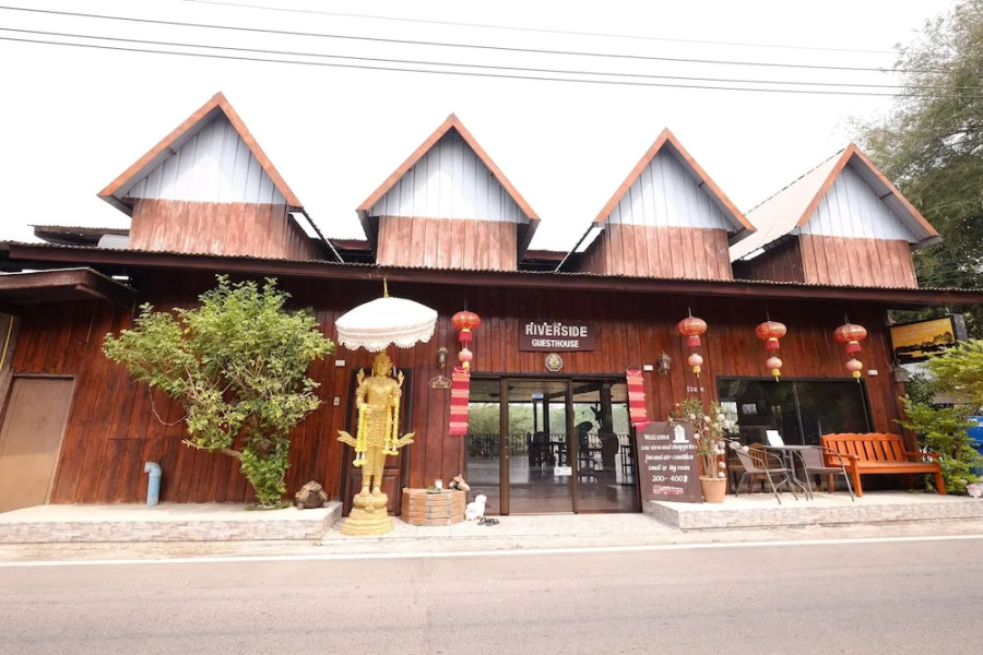 Riverside View Guesthouse