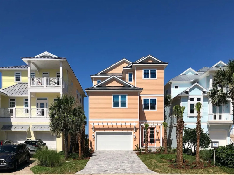 Cinnamon Beach Bella Luna by Vtrips