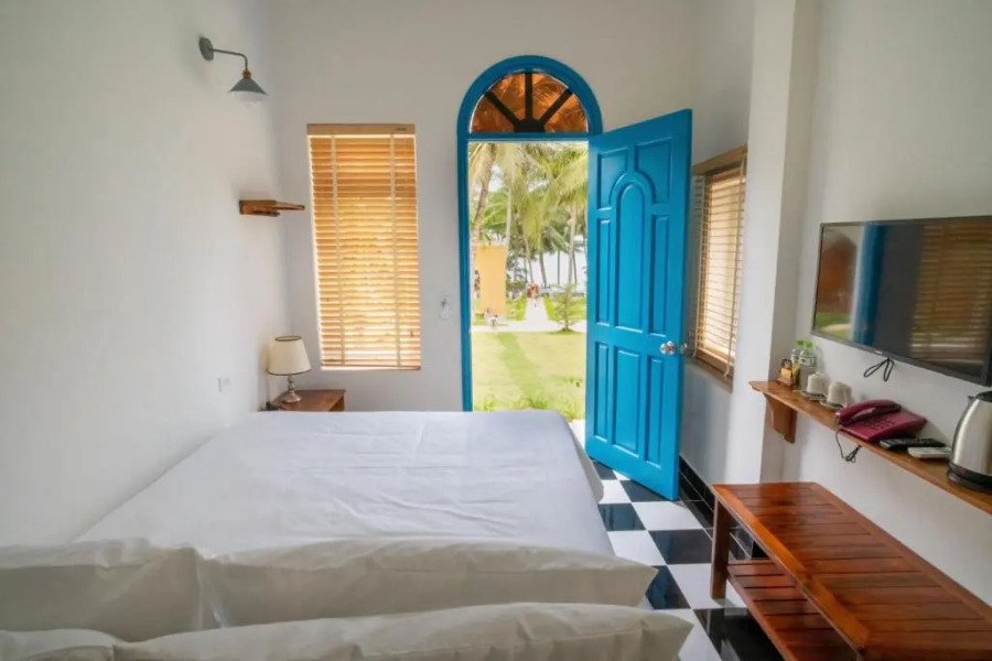 Vida Loca Resort & Sunset Beach