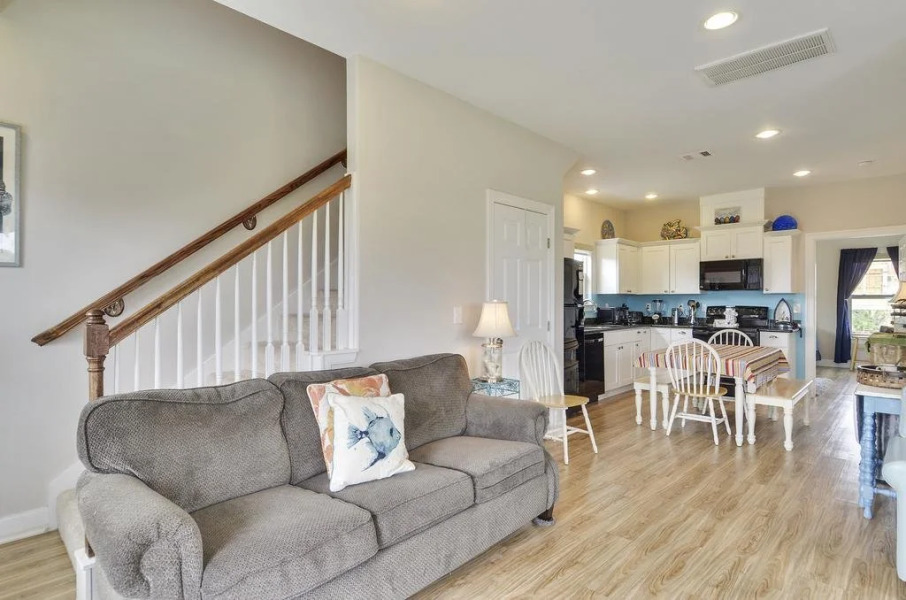 Sunny Beach Sandcastle Cottage