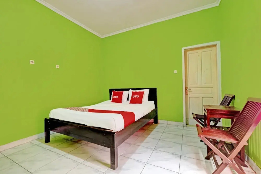 OYO 92407 Hotel Alaska