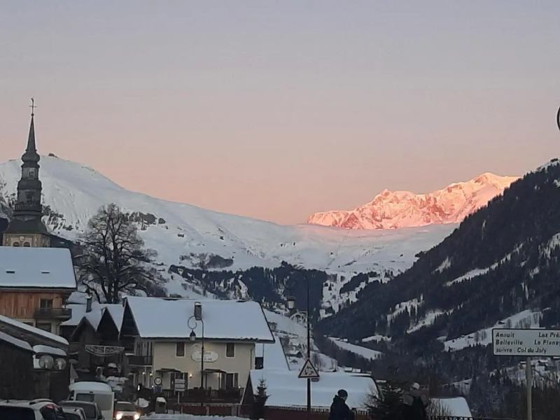 40 m2 au pied des pistes les saisies hauteluce savoie 4 à 6 personnes