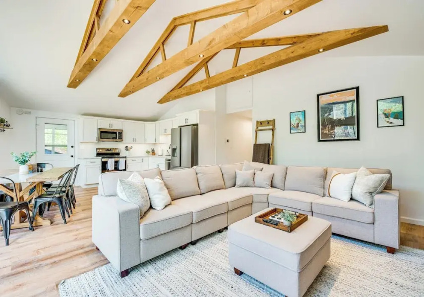 Deck & Community Perks: Bright Pocono Lake Home!