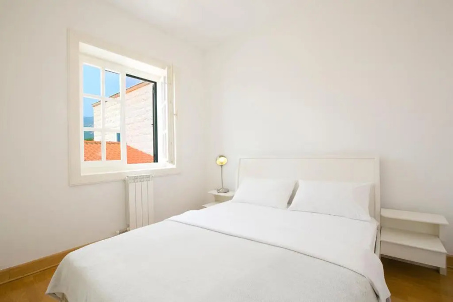 Sveti Stefan Beach Apartment