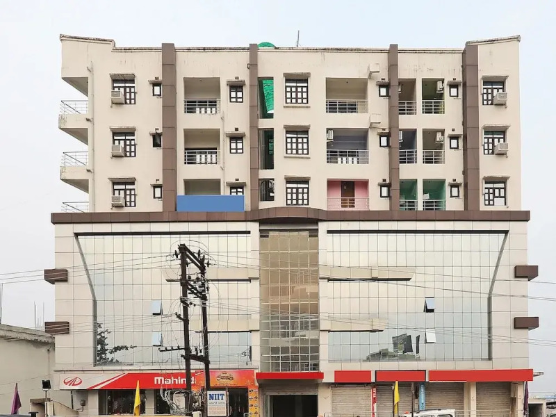 OYO 9675 Hotel Galaxy