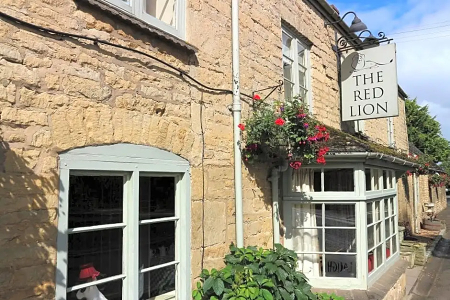 The Red Lion Inn