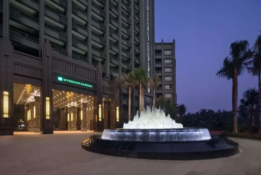 Days Hotel & Suites Venice Nanguo