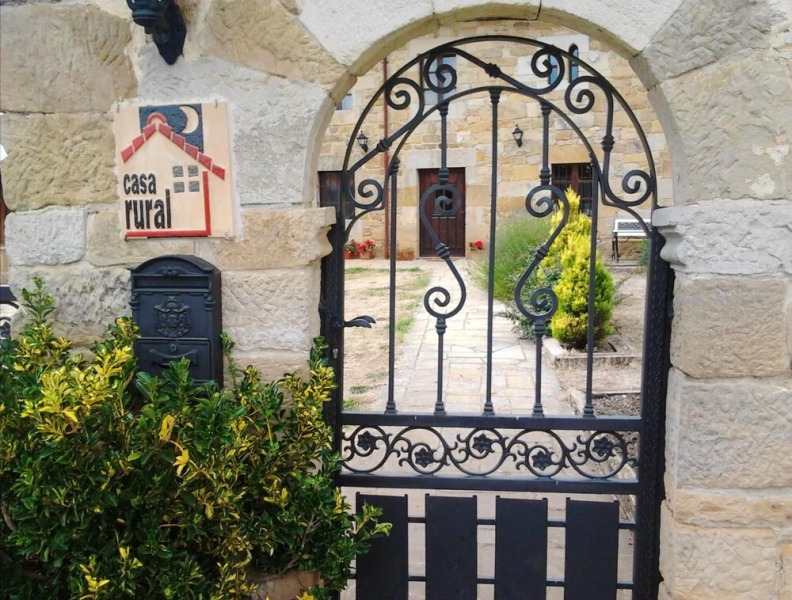 House With 5 Bedrooms in Menaza, With Furnished Terrace and Wifi