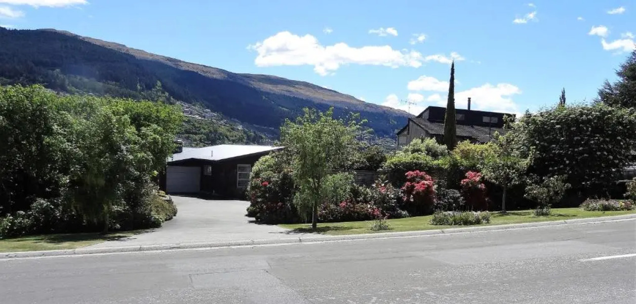 Peninsular Lakefront