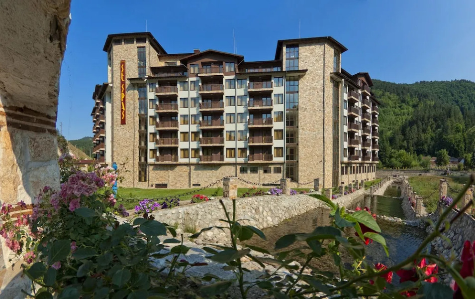 St. Spas Hotel & Balneo Complex
