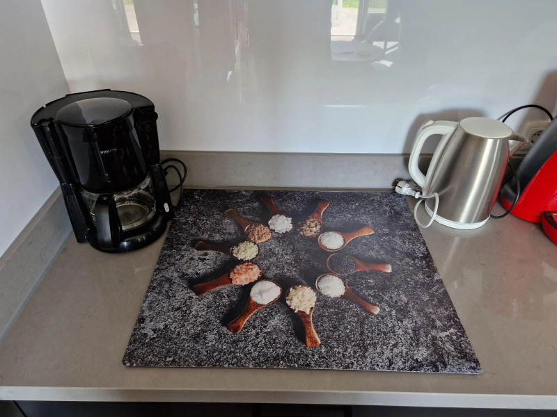 Nice Holiday Home with Sauna & Hot Tub near Wadden Sea