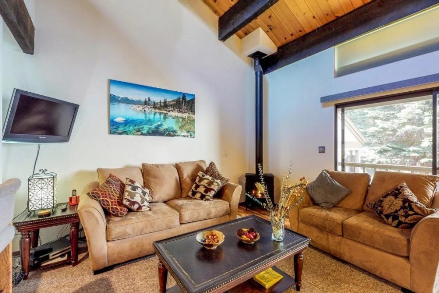 Kings Beach Retreat-Kingswood Village #140