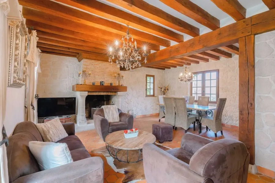 Norman House 160m2 With Pool at the Hippodrome