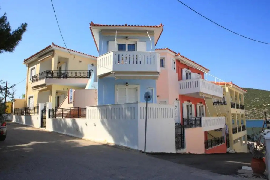 Vasilis Apartments