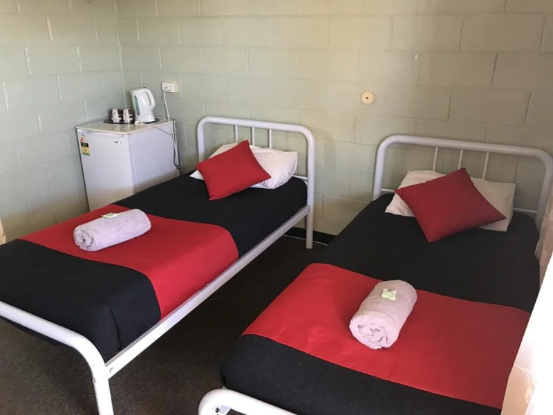 The Oxford Hotel Motel