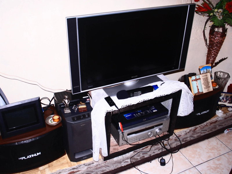 Chona and Christophe Guesthouse - Cavite