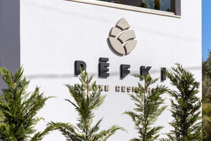 Pefki Deluxe Residences