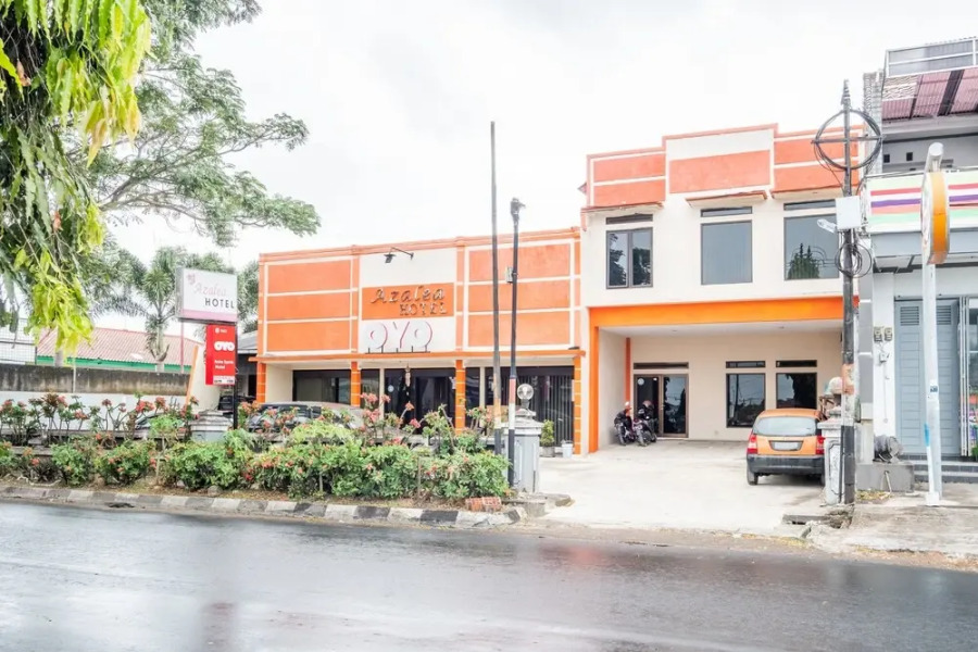 OYO 943 Hotel Azalea Syariah