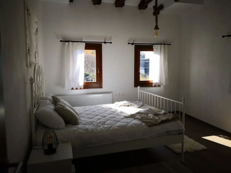 Effrosini Stonehouse Portaria