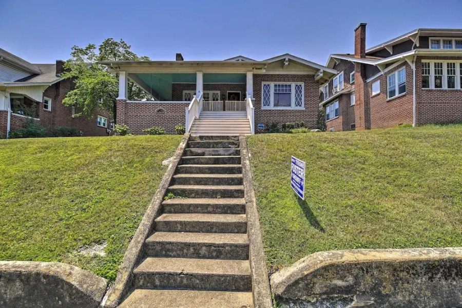 Bristol Bungalow < 1 Mi to Country Music Museum