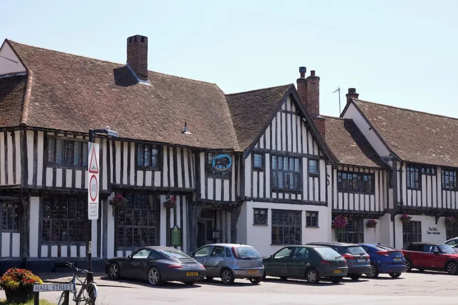 Bull Hotel