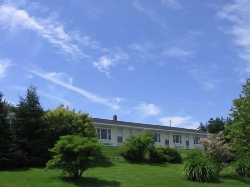 Joyce's Motel & Cottages