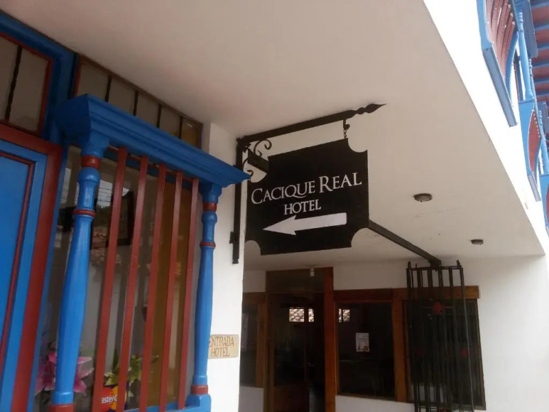 Hotel Cacique Real