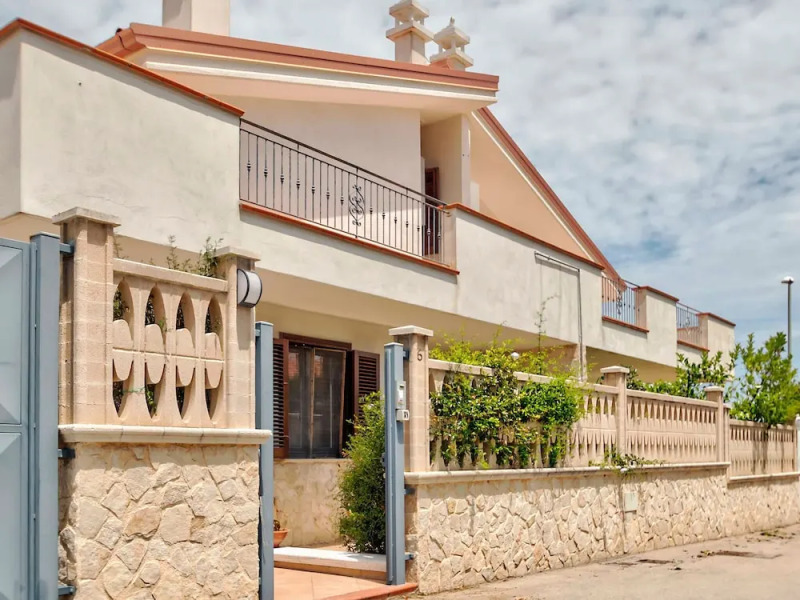 Pleasant Villa in Trani with Barbecue