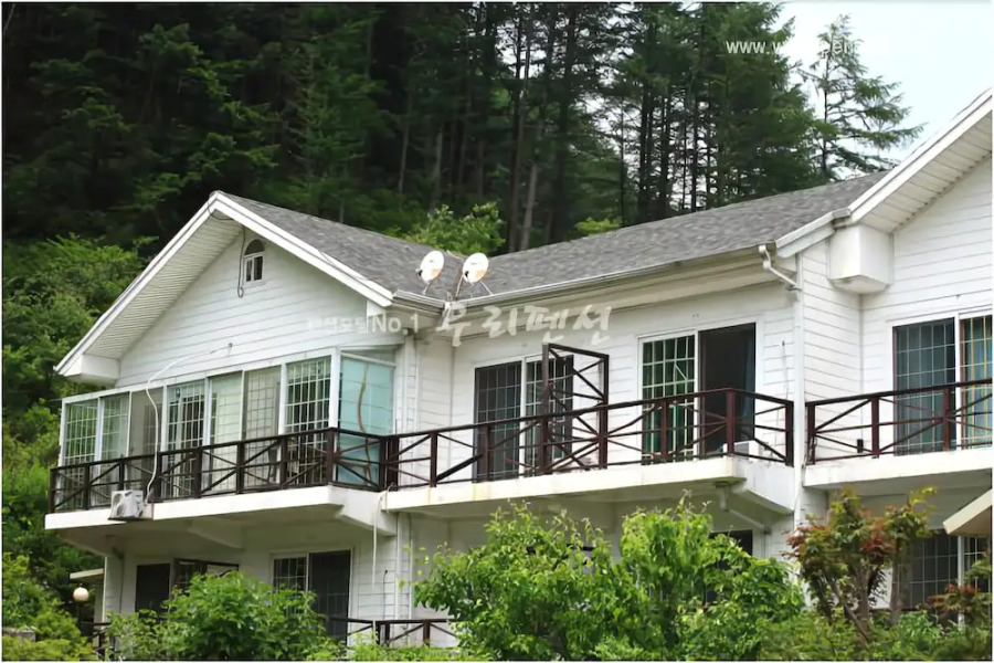 Hongcheon Sinyeong Pension