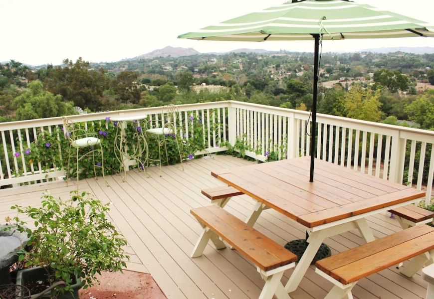 Sandra D's Country Guest House