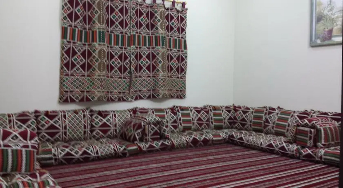 Al Corniche Hotel Suites & Villas