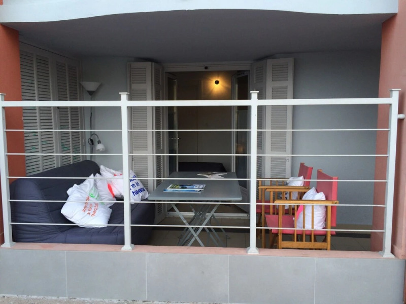 ICI CASA les pieds dans l'eau