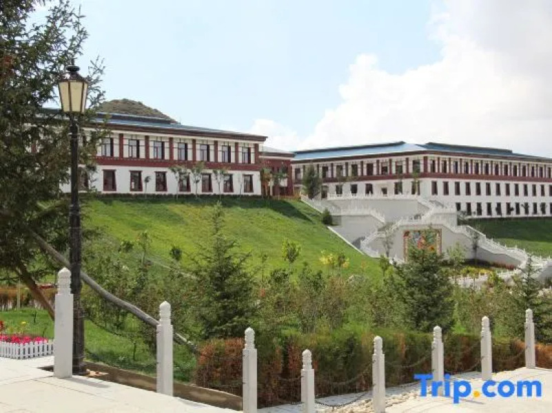 Helan Mountain Forest Park Visitor Service Center