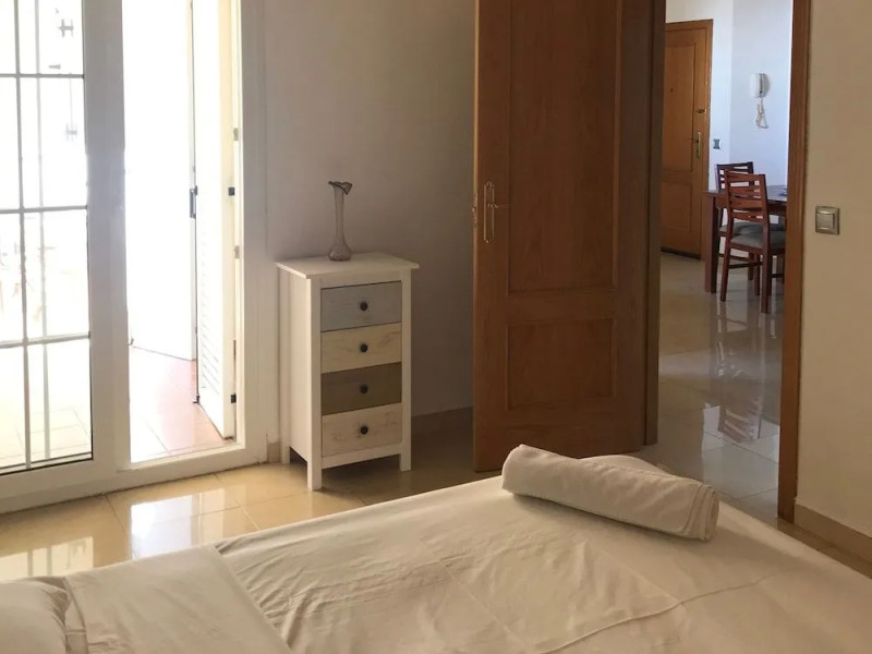 Espectacular residencial en 1ª linea con piscina