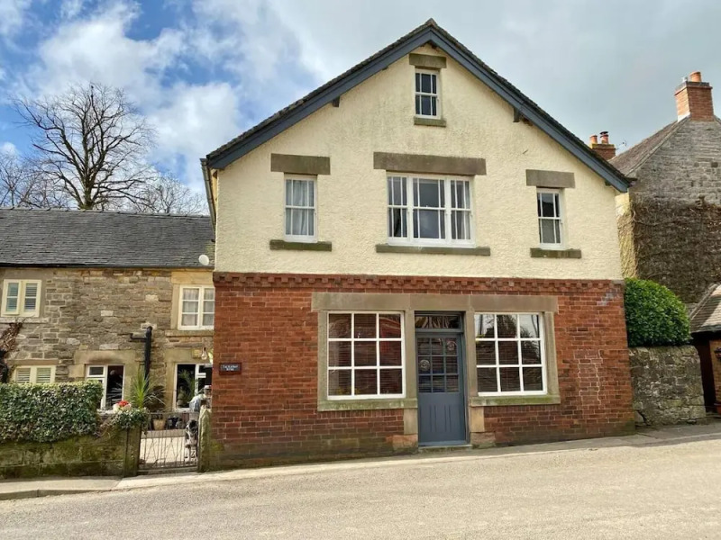 Lovely, Pet-friendly, 4-bed House in Hognaston