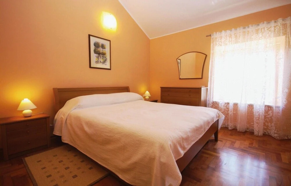 Awesome Home in Krnica With Wifi and 2 Bedrooms