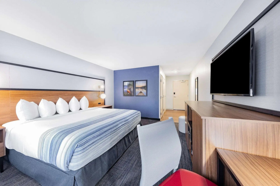 AmericInn by Wyndham International Falls Southwest