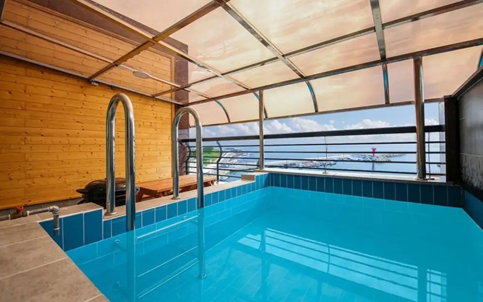 Pohang Blue Hill Pool Villa