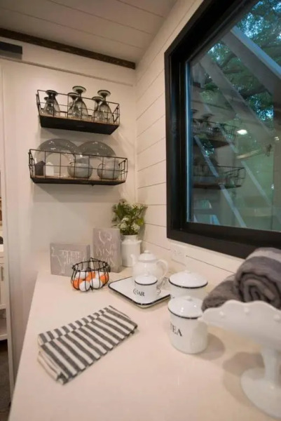 Elegant CargoHome The Anchor by Magnolia/Baylor