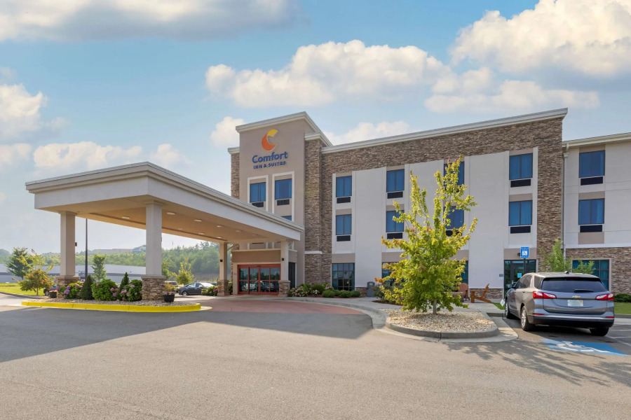 Comfort Inn & Suites