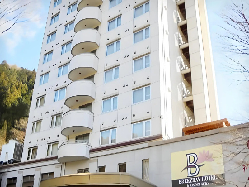 Breezbay Hotel & Resort Gero