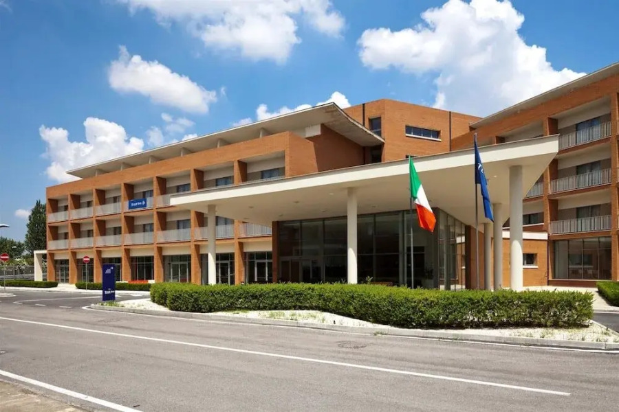Holiday Inn Suites Naples - Gricignano