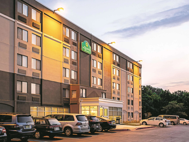 La Quinta Inn & Suites by Wyndham Baltimore N / White Marsh
