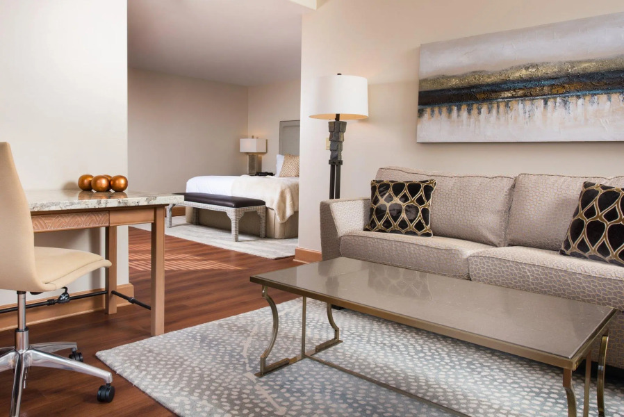 Lodge at Garden of the Gods Club