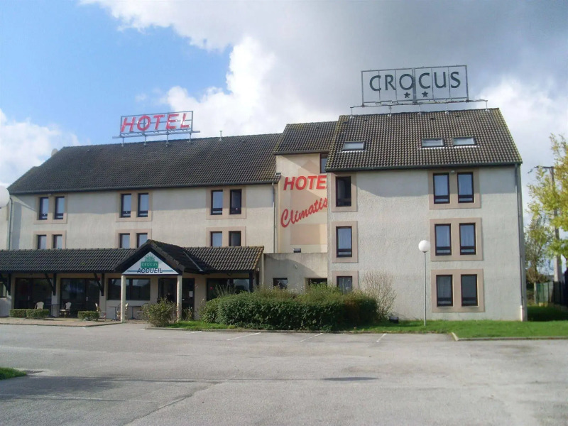 Отель The Originals Boutique, Hôtel Porte de Dieppe