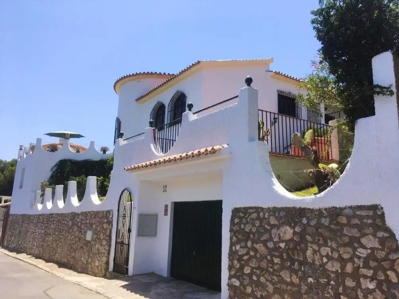 House With 3 Bedrooms in Benajarafe, With Wonderful sea View, Private