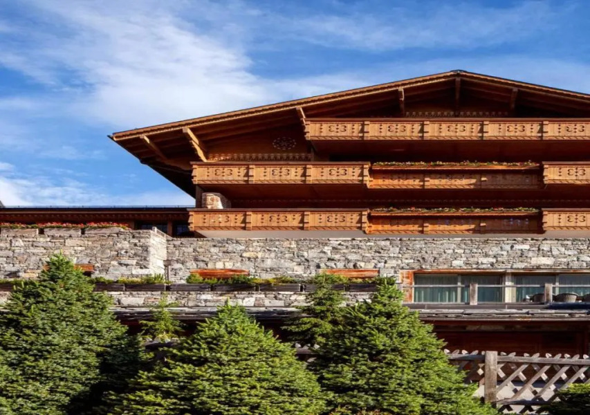 Regent Retreat by MC