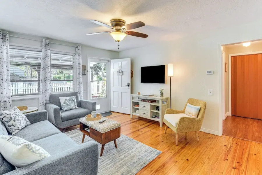 Dog-friendly Daytona Beach Cottage w/ Patio!
