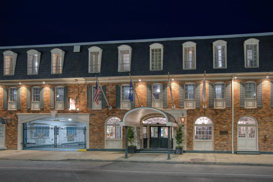 Best Western Plus French Quarter Courtyard Hotel