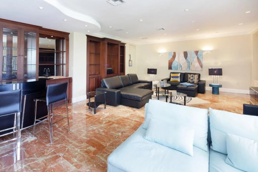 Casa Grande on the Bay